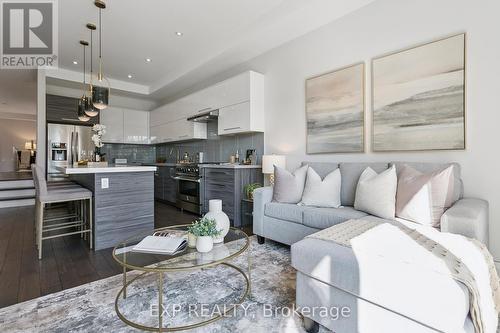 105 Twenty Second Street, Toronto, ON - Indoor Photo Showing Other Room