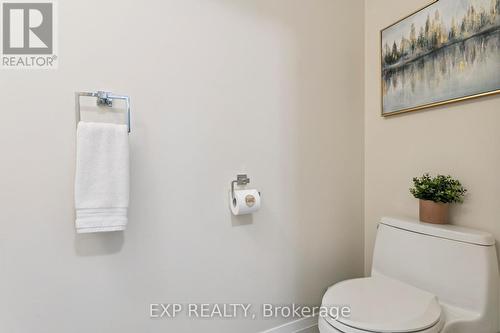 105 Twenty Second Street, Toronto, ON - Indoor Photo Showing Bathroom