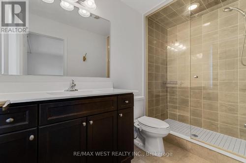 23 Circus Crescent, Brampton, ON - Indoor Photo Showing Bathroom