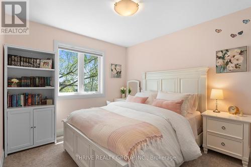 5 - 727 Apricot Drive, London South (South K), ON - Indoor Photo Showing Bedroom