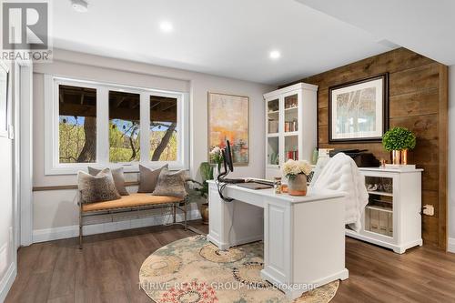 5 - 727 Apricot Drive, London South (South K), ON - Indoor