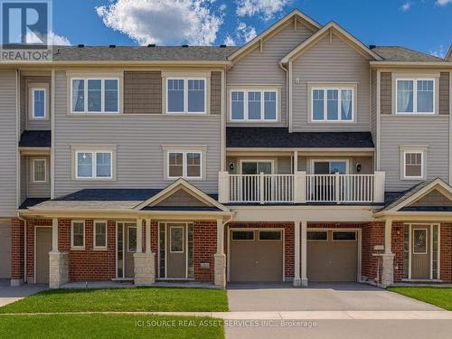 71 TABARET CRESCENT  Oshawa, ON L1L 0G5