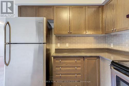 71 Tabaret Crescent, Oshawa, ON - Indoor Photo Showing Kitchen