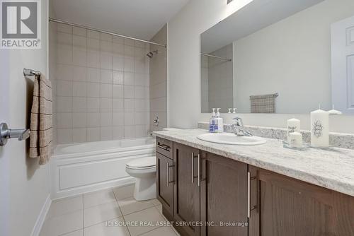 71 Tabaret Crescent, Oshawa, ON - Indoor Photo Showing Bathroom