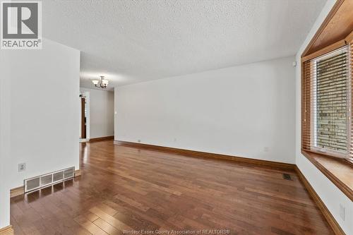 1935 Canard Drive, Lasalle, ON - Indoor Photo Showing Other Room