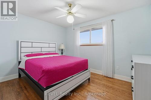 1 Laval Avenue, Welland (Lincoln/Crowland), ON - Indoor Photo Showing Bedroom
