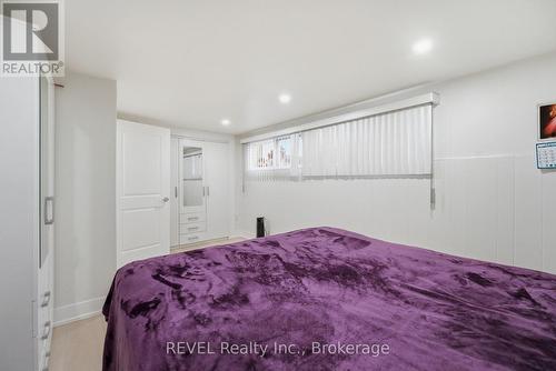 1 Laval Avenue, Welland (Lincoln/Crowland), ON - Indoor Photo Showing Bedroom