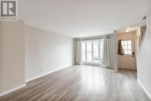 70 - 700 Exeter Road, London South (South X), ON - Indoor Photo Showing Other Room