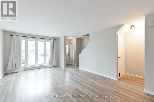 70 - 700 Exeter Road, London South (South X), ON - Indoor Photo Showing Other Room