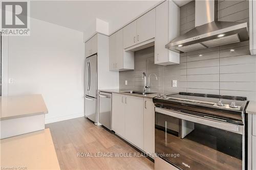 1604 - 50 Grand Avenue S, Cambridge, ON - Indoor Photo Showing Kitchen With Double Sink With Upgraded Kitchen