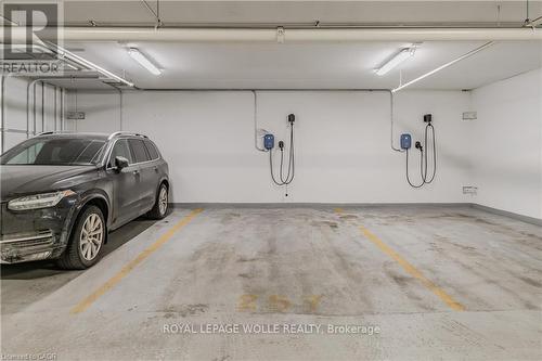 1604 - 50 Grand Avenue S, Cambridge, ON - Indoor Photo Showing Garage