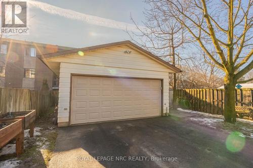Detached Double Garage - 38 Dougherty Crescent, Welland (N. Welland), ON - Outdoor