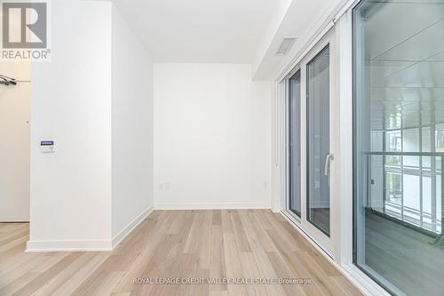 413 - 70 Princess Street E, Toronto, ON - Indoor Photo Showing Other Room