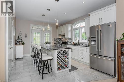 3985 Lower Coach Road, Fort Erie, ON - Indoor Photo Showing Kitchen With Upgraded Kitchen