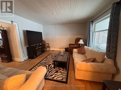 1022 Bridge Street, Frontenac (Frontenac Centre), ON - Indoor Photo Showing Other Room