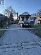 BSMT - 352 HIGHLAND AVENUE  Oshawa, ON L1H 6B3