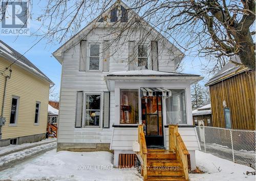 87 Russell Street E, Smiths Falls, ON - Outdoor