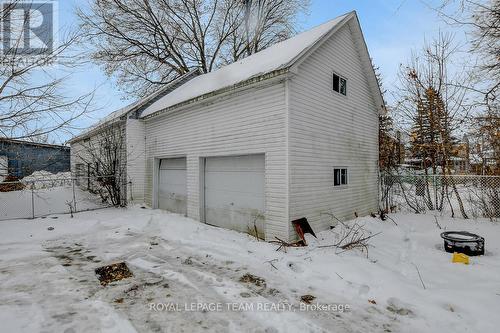 87 Russell Street E, Smiths Falls, ON - Outdoor