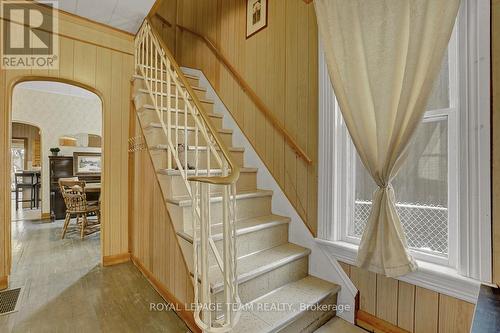 87 Russell Street E, Smiths Falls, ON - Indoor Photo Showing Other Room