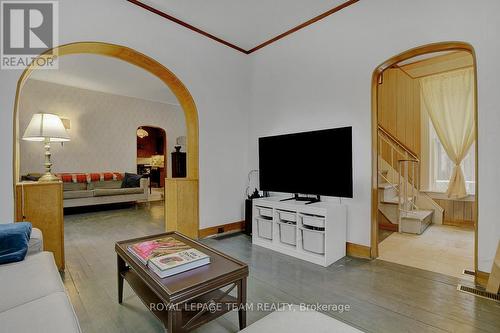 87 Russell Street E, Smiths Falls, ON - Indoor