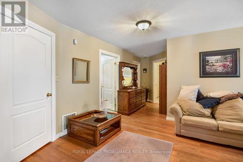 2111 County Road 2 Road E, Edwardsburgh/Cardinal, ON - Indoor Photo Showing Living Room