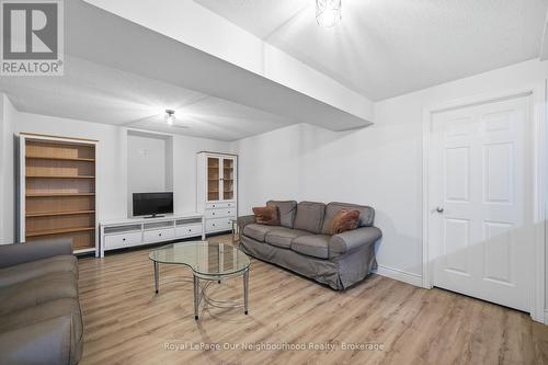 25 Klein Street, Port Hope, ON - Indoor Photo Showing Living Room