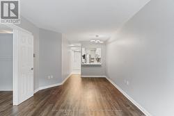 304 - 284 BLOOR STREET W  Toronto, ON M5S 3B8