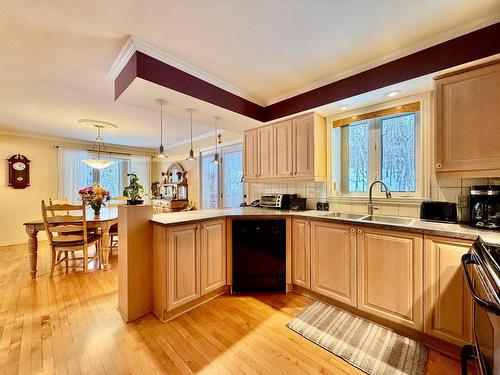 Cuisine - 235 Rue Copeland, Lachute, QC - Indoor Photo Showing Kitchen