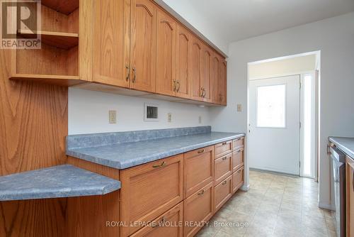 60 Hahn Avenue, Cambridge, ON - Indoor Photo Showing Kitchen