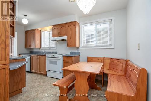 60 Hahn Avenue, Cambridge, ON - Indoor Photo Showing Kitchen