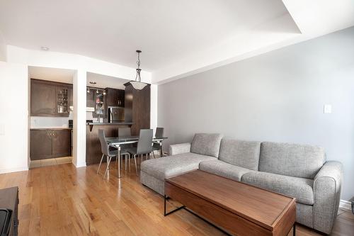 Salon - 209-825 Boul. René-Lévesque E., Montréal (Ville-Marie), QC - Indoor Photo Showing Living Room