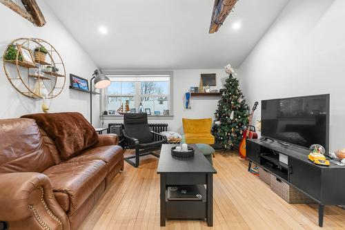 Logement - 178  - 182 67E Rue O., Québec (Charlesbourg), QC - Indoor Photo Showing Living Room