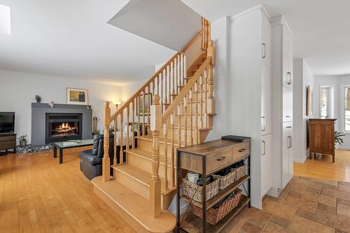 Vue d'ensemble - 114 Ch. Du Mont-Shefford, Shefford, QC - Indoor Photo Showing Other Room With Fireplace