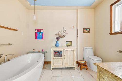 Salle de bains - 1055 Rue St-Jacques, Longueuil (Le Vieux-Longueuil), QC - Indoor Photo Showing Bathroom