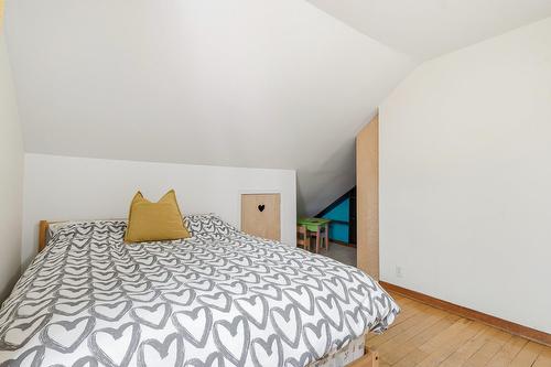 Chambre à coucher - 1055 Rue St-Jacques, Longueuil (Le Vieux-Longueuil), QC - Indoor Photo Showing Bedroom