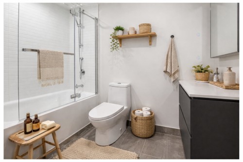 Bathroom - 107-1220 Boul. René-Lévesque E., Montréal (Ville-Marie), QC - Indoor Photo Showing Bathroom