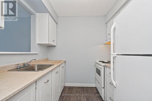 P - 4 Pearl Street, Smiths Falls, ON - Indoor Photo Showing Kitchen