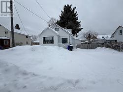 27 ROWAN AVENUE  Kirkland Lake (Kl & Area), ON P2N 2N7