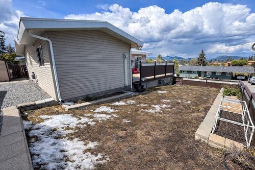 2001 7Th Street, Cranbrook, BC - Outdoor With Exterior