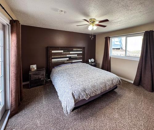 2001 7Th Street, Cranbrook, BC - Indoor Photo Showing Bedroom