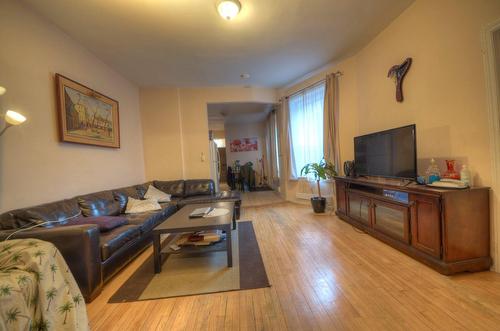 Salon - 1452  - 1462 Rue Atateken, Montréal (Ville-Marie), QC - Indoor Photo Showing Living Room