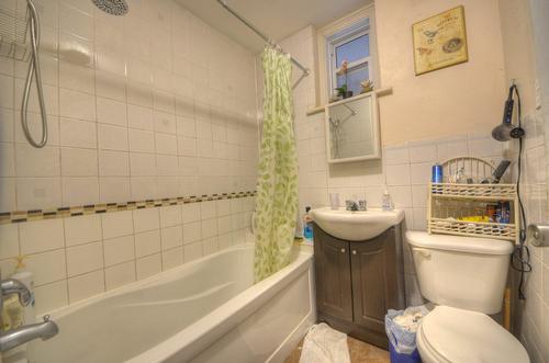 Salle de bains - 1452  - 1462 Rue Atateken, Montréal (Ville-Marie), QC - Indoor Photo Showing Bathroom