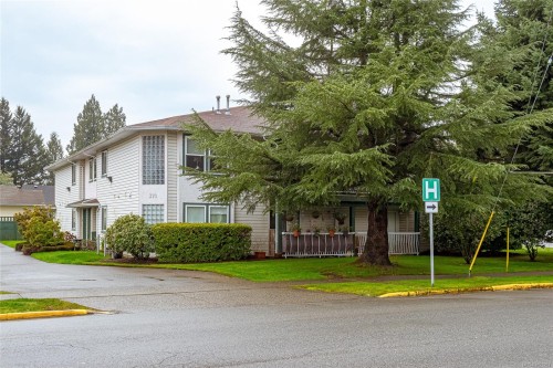 3-370 Cairnsmore St  Duncan, BC V9L 1Z7