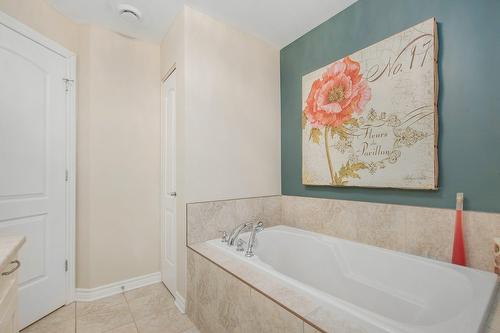 Salle de bains - 203-645 Rue Montmartre, Mascouche, QC - Indoor Photo Showing Bathroom