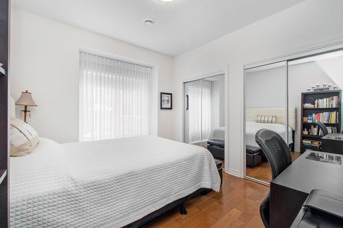 Chambre à coucher - 203-645 Rue Montmartre, Mascouche, QC - Indoor Photo Showing Bedroom