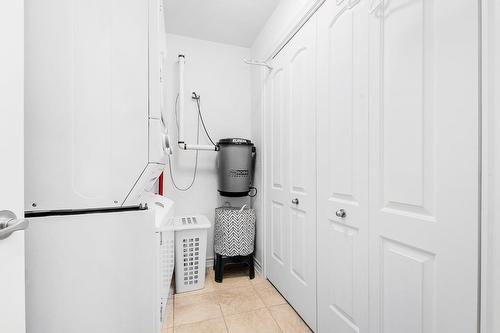 Rangement - 203-645 Rue Montmartre, Mascouche, QC - Indoor Photo Showing Other Room