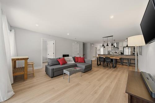 Salon - 7-900 Rue Du Gisement, Sherbrooke (Les Nations), QC - Indoor Photo Showing Other Room