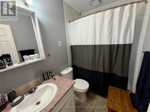 92 East 24Th Street, Hamilton, ON - Indoor Photo Showing Bathroom
