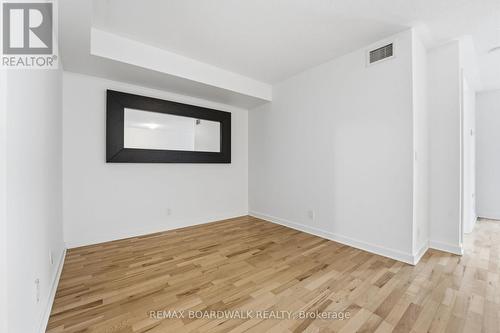 908 - 138 Somerset Street W, Ottawa, ON - Indoor Photo Showing Other Room