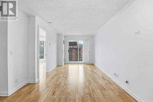 908 - 138 Somerset Street W, Ottawa, ON - Indoor Photo Showing Other Room